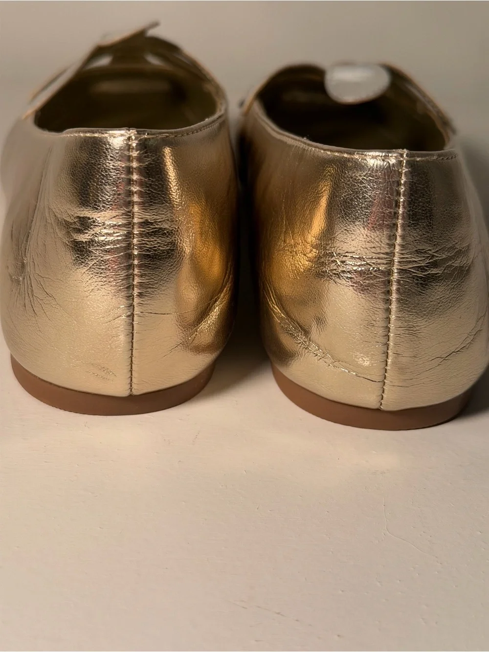Katy Perry The Evie Daisy Flats in Metallic Gold. NWOB. Size 9